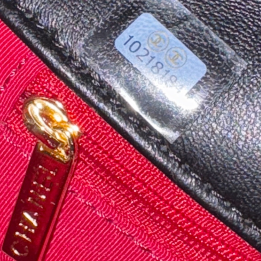 Black Quilted Lambskin Leather Bag - Picture 7 of 7